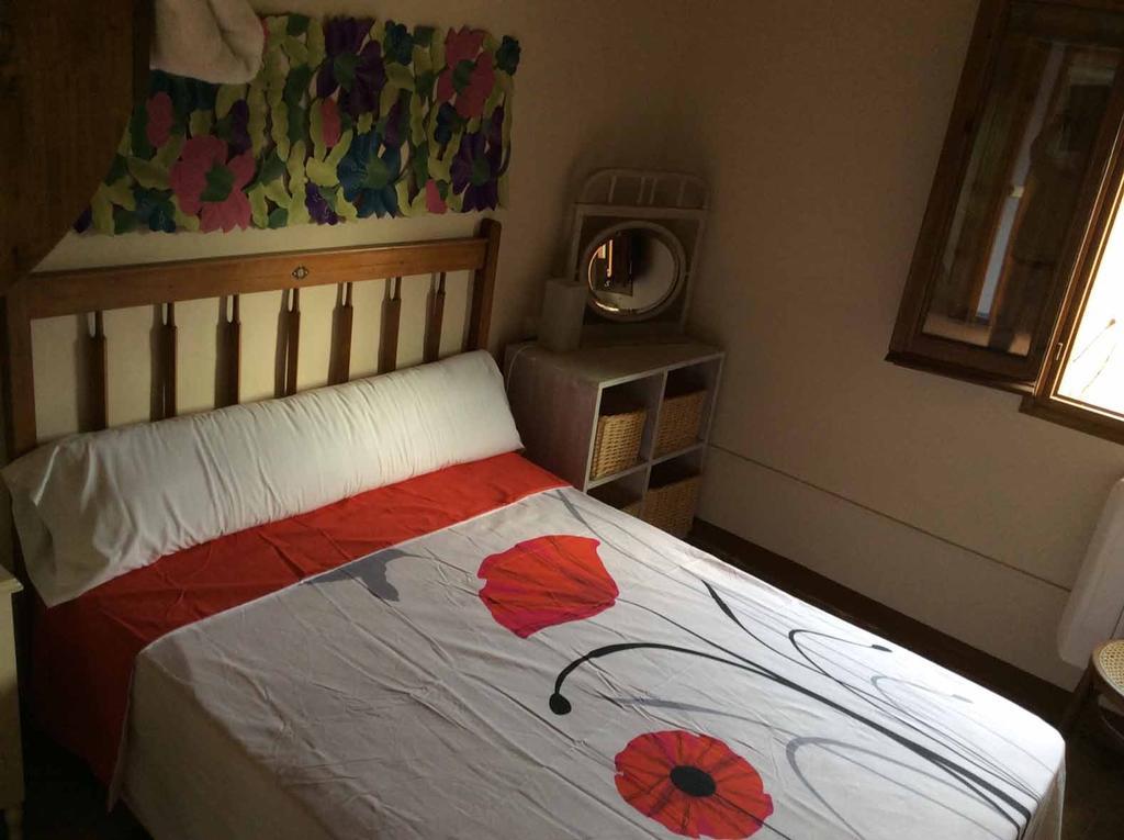 Villa La Casanova De Beuda Zimmer foto