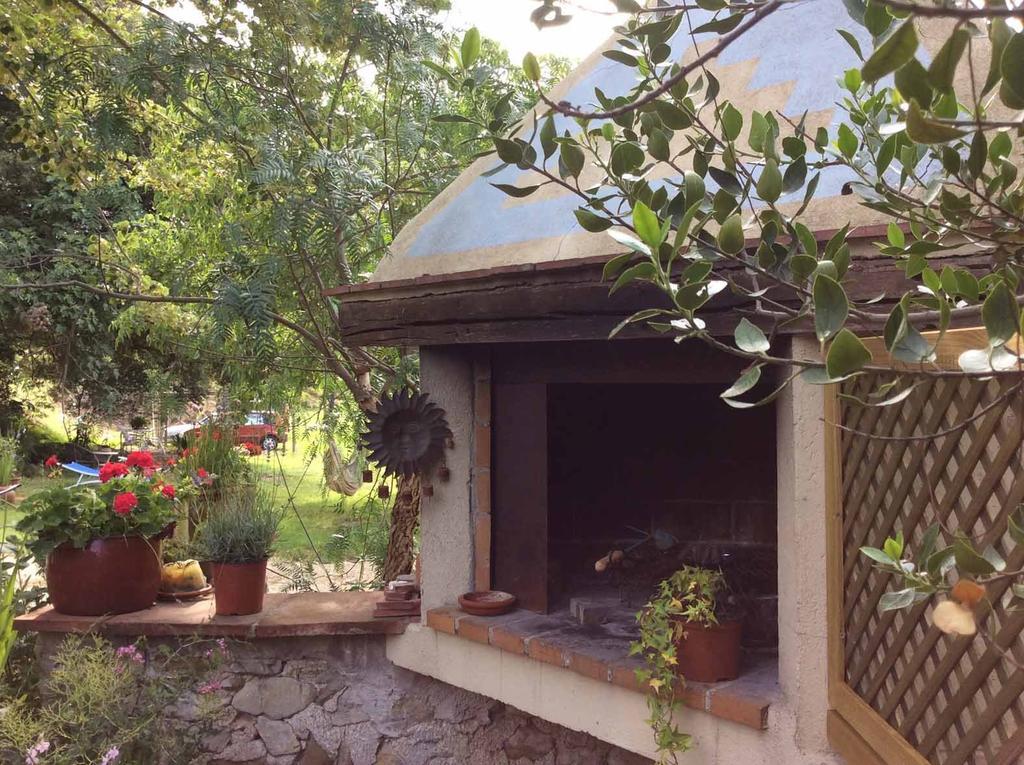 Villa La Casanova De Beuda Exterior foto